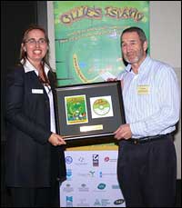 Glen Kile receiving the supporter award for the Forest and Wood Products Research and Development Corporation